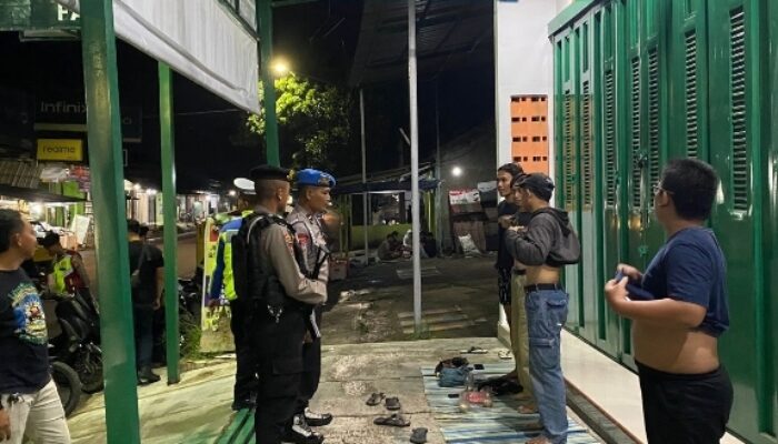 Keamanan Rutin Malam Akhir Pekan: Blue Light Patrol dan KRYD oleh Polresta Cirebon