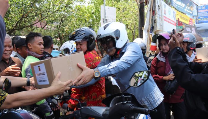 Pemkab dan Polresta Cirebon Distribusikan 1000 Paket Sembako Bagi Warga Kirang Mampu