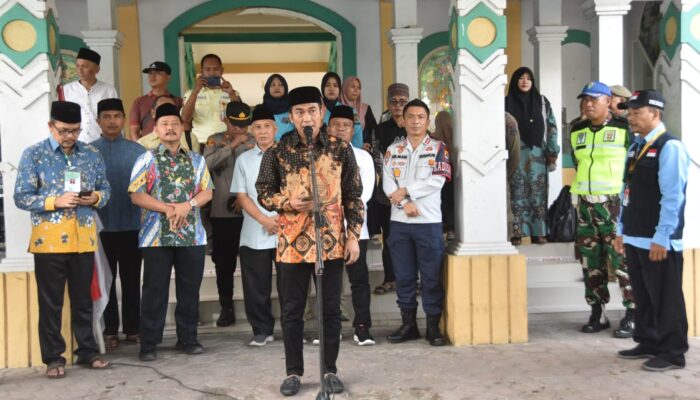 Doa, Air Mata, dan Harapan: 83 Jamaah Haji Cirebon Dilepas Menuju Tanah Suci