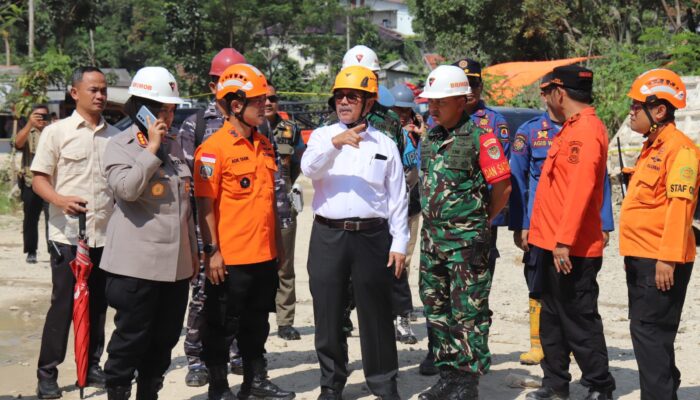Isak Tangis Cipanas, Bupati Hadir Membawa Empati