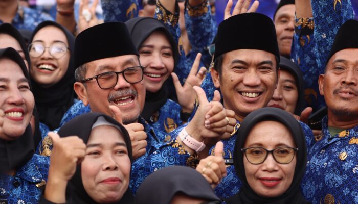 1.735 PPPK Kabupaten Cirebon Resmi Dilantik