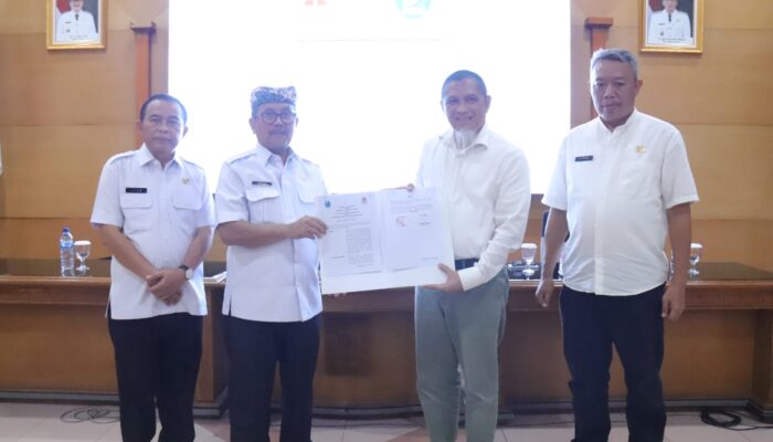 Keren! Pemkab Cirebon Akan Sulap Sampah Jadi Listrik Melalui MoU Baru