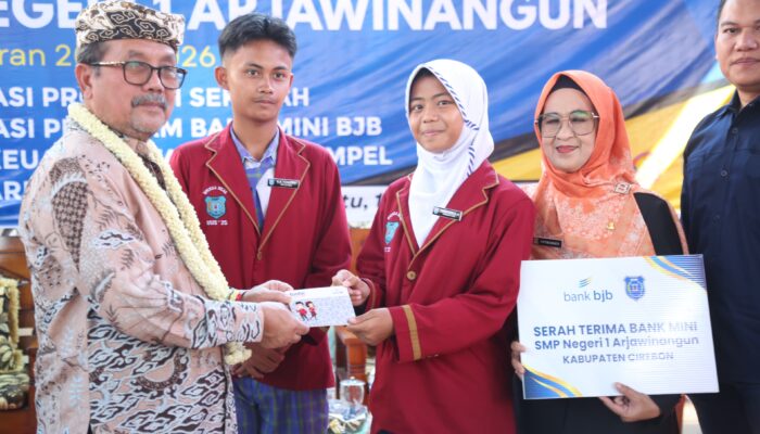 Galakkan Menabung Sejak Dini Pemkab Cirebon Hadirkan Bank Mini di Sekolah