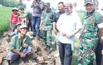 Bupati Imron Dukung TMMD 2025 di Desa Sende