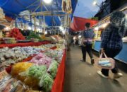 Muludan Keraton Kasepuhan Berkah Bagi Pedagang Kaki Lima
