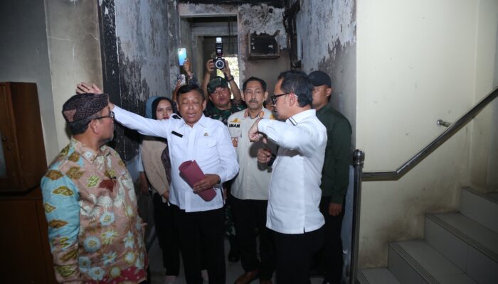 Gedung DPRD Cirebon Rusak, Wamendagri Tinjau dan Dorong Efisiensi Anggaran