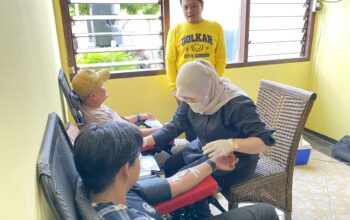 Ribuan Paket Sembako Dibagikan Dalam Rangkaian HUT Golkar ke – 61 Tahun