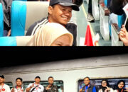 Civitas Akademik Universitas Muhamadiyah Cirebon Gunakan Kereta Luar Biasa