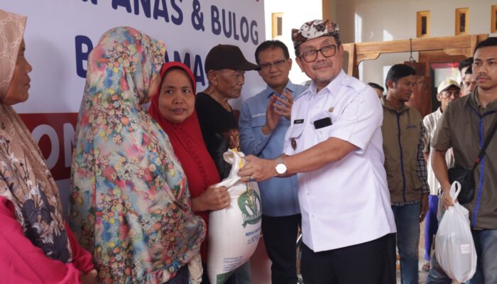 Bupati Cirebon Apresiasi Bantuan Pangan, Dorong Pemberdayaan dan Lapangan Kerja