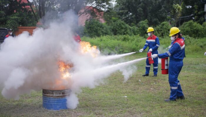 Dari APAR hingga Risiko Migas, Disdamkarmat–Pertamina Perkuat Kesiapsiagaan Kebakaran di Cirebon