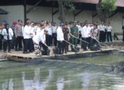 Panen di Lapas Kesambi, Pemkab Cirebon Tegaskan Komitmen Dukung Kemandirian Warga Binaan
