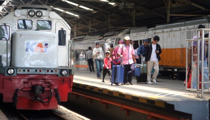 H – 4 Penjualan Tiket KA Mencapai 52.815 Tiket di Wilayah Daop 3 Cirebon