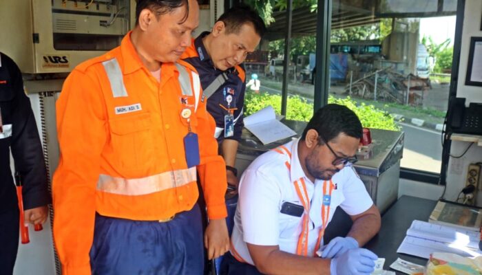 KAI Daop 3 Cirebon Gelar Tes Narkoba kepada Petugas Penjaga Perlintasan KA