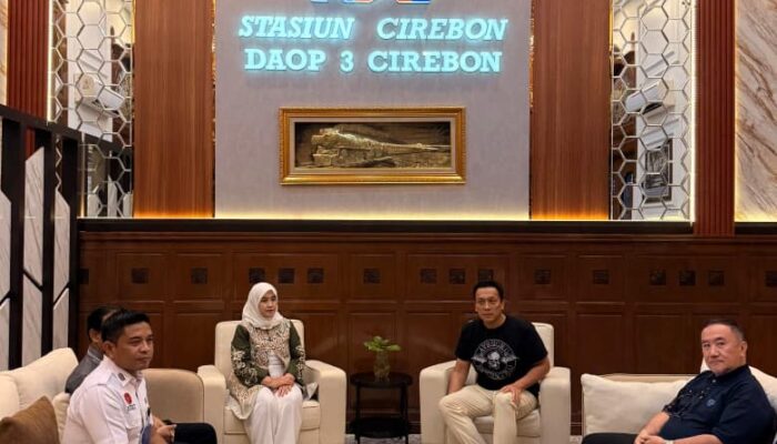 Perkuat Sinergi Pengelolaan Sampah Mudik, Wakil Wali Kota Terima Kunjungan Wamen LH dan Dirut KAI